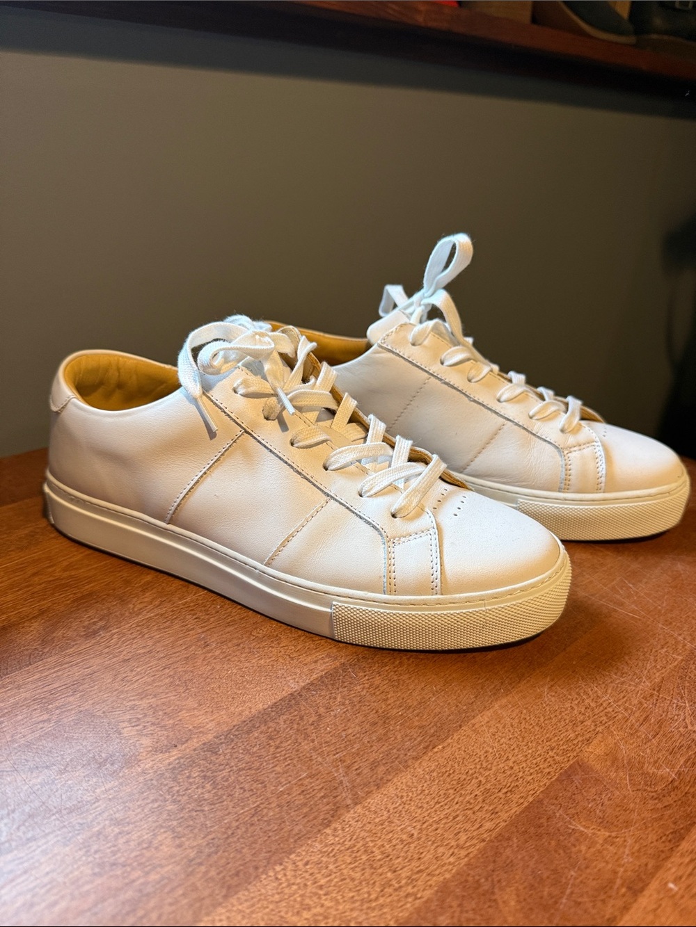 Greats Women's White Leather Low-Top Sneakers - 9